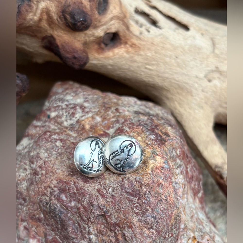 Vintage - Sterling  Howling COYOTE At Moon - Stud EARRINGS NEW!